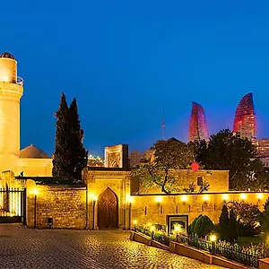 Happy Inn Hotel Bakü